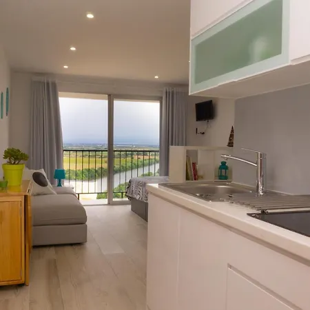 Les Couchers De Soleil A Apartment *